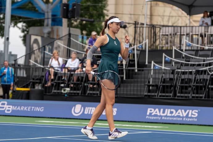 王欣瑜2-1逆转格鲁比奇，跻身WTA250克利夫兰站四强